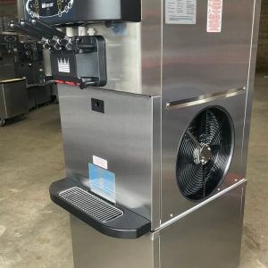 Taylor C723 Soft Serve Frozen Yogurt Ice Cream Machine