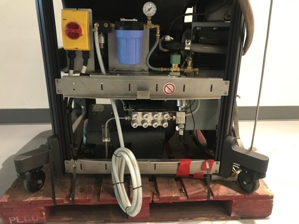 OMAX ProtoMAX Abrasive Waterjet Cutting Table - Image 4