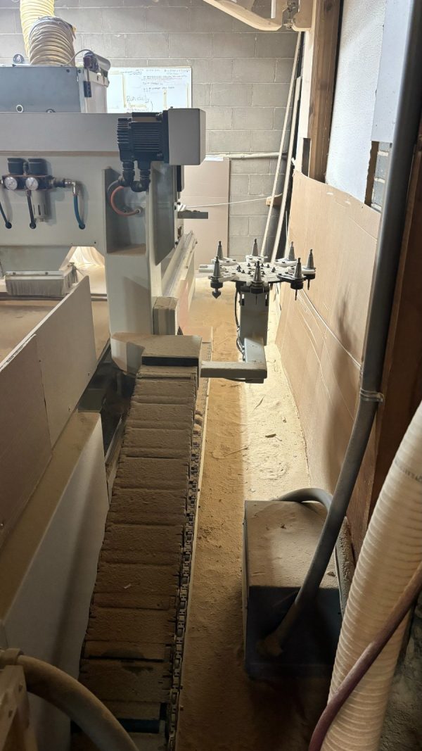 Cosmec 5 x 10 cnc router - Image 2