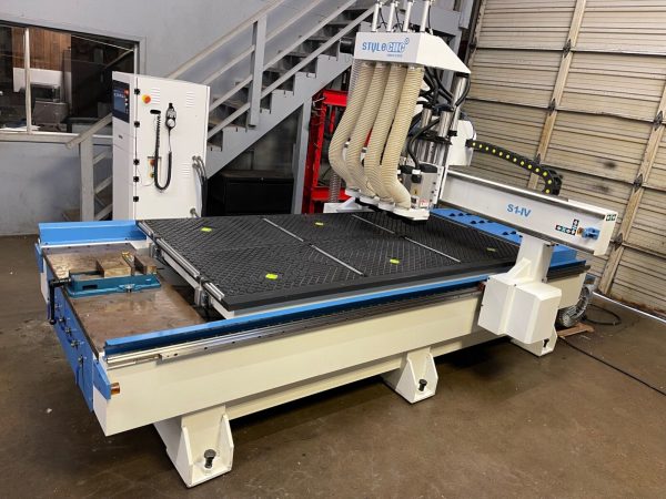 CNC ROUTER