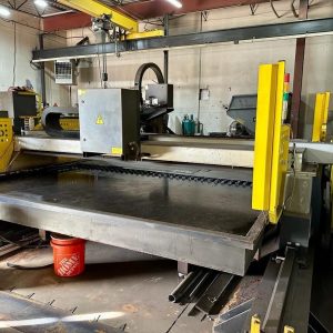 CNC metal cutting machine (260A Hypertherm HPR-XD plasma with an Oxipira 10'x25')'