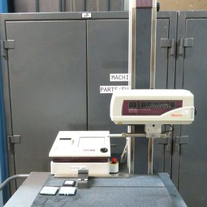 Mitutoyo - Model SV2100H4 - Surface Analyzer Profilometer
