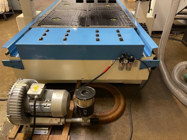 CNC ROUTER - Image 3