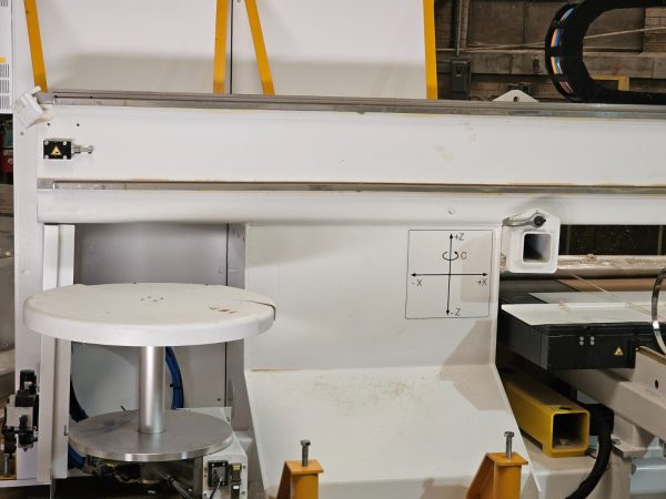 HOMAG CENTATEQ T-300 CNC ROUTER - Image 3