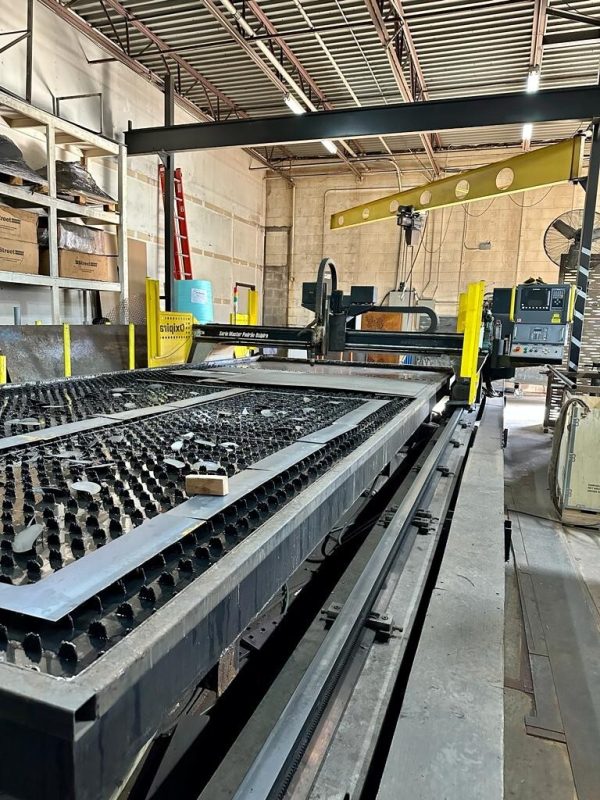 CNC metal cutting machine (260A Hypertherm HPR-XD plasma with an Oxipira 10'x25')' - Image 3