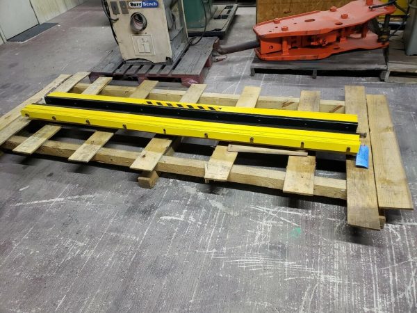 Adjustable Press Brake Die 8 ft prebend thick wide - Image 3