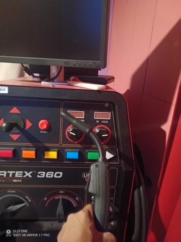 Lincoln Electric VRTEX 360 System Standard Frequency VR Welding Trainer - Image 3