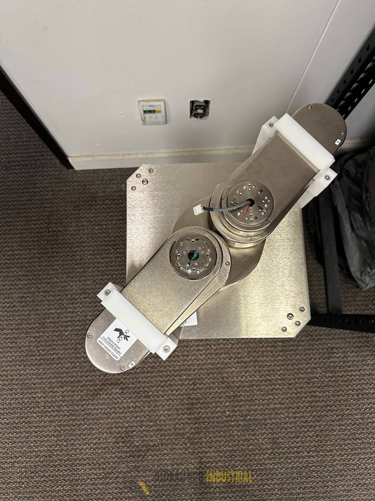 PRIBrooks Automation DBM-2706 Robot Wafer Handler - Image 2