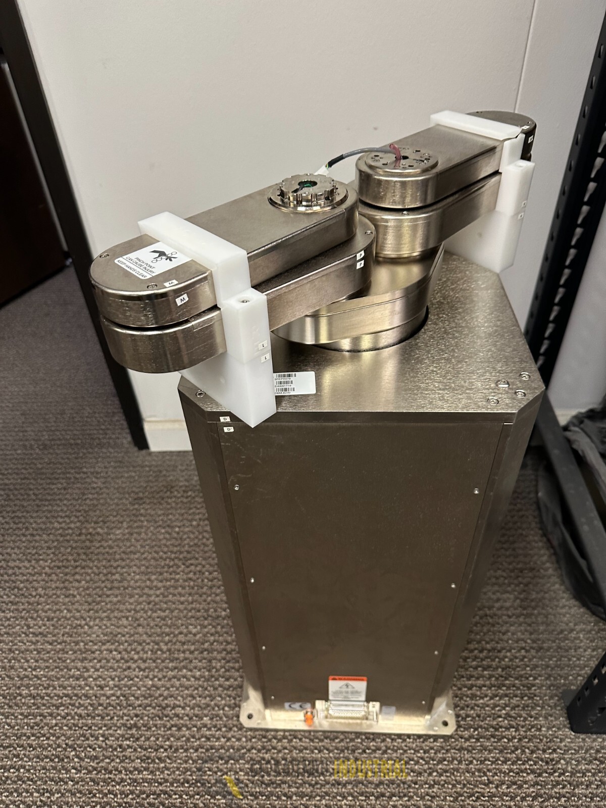 PRIBrooks Automation DBM-2706 Robot Wafer Handler - Image 3