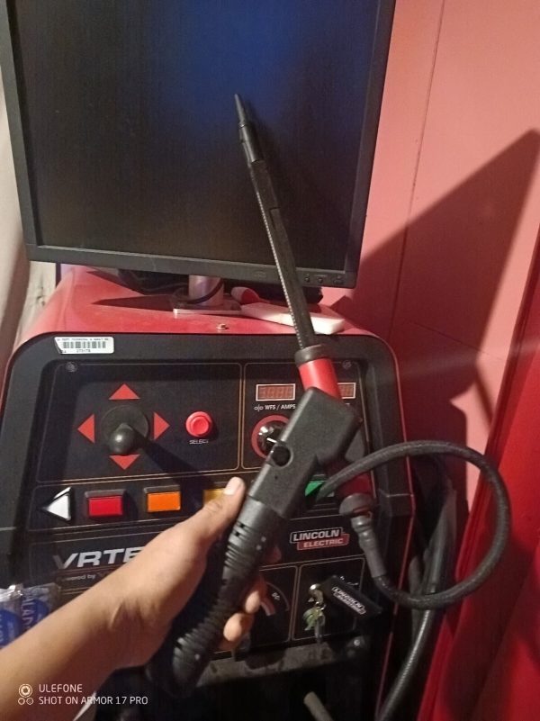 Lincoln Electric VRTEX 360 System Standard Frequency VR Welding Trainer - Image 2